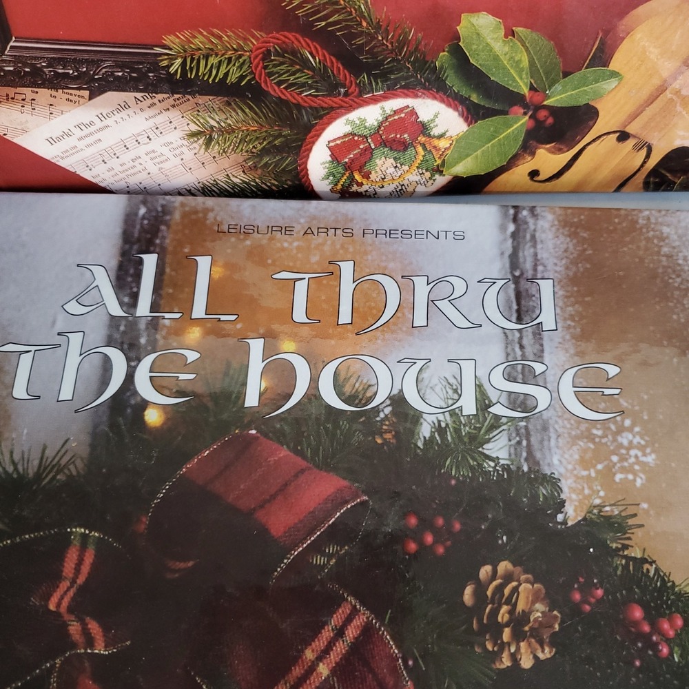 Leisure Arts Presents  Lot of 8 Christmas cross stitch Holiday Reverie VTG Mint - Picture 8 of 16